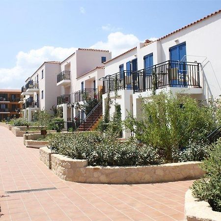 Margarita Beach Hotel Agia Marina Екстериор снимка